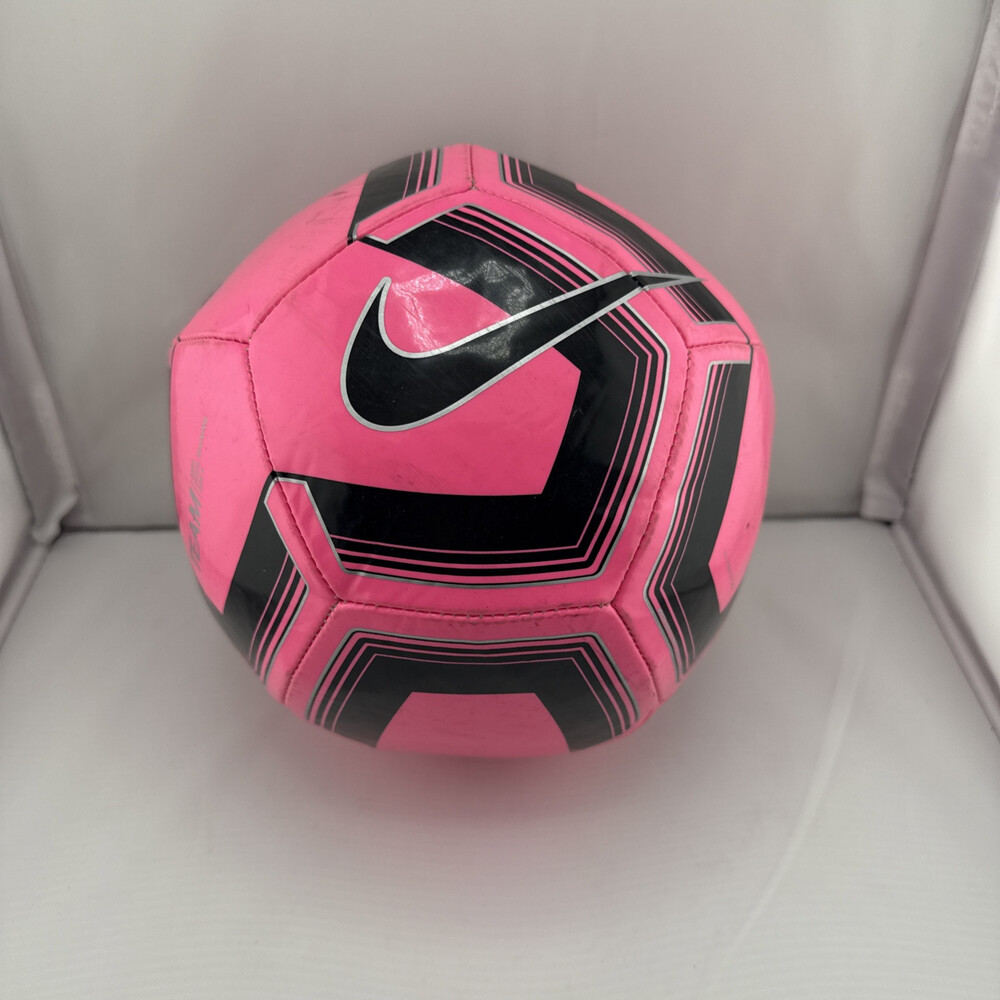 ⚽️ Soldout Everywhere Nike Pitch Training Soccer Ball Pink Size 4 🥅 RARE SIZE